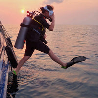 coral-grand-divers-big-step-enter-open-water