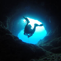 diver-cavern