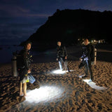     night-divers-in-koh-tao-thailand