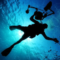 underwater-photographer-diver-in-koh-tao